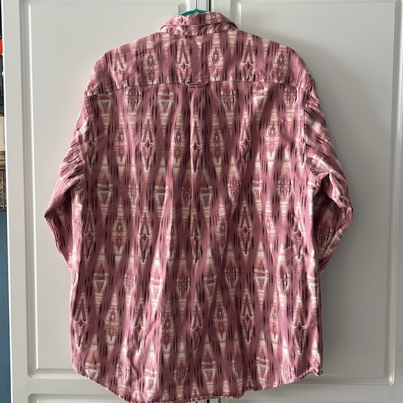 Cabelas Men's Pink Button Up Long Sleeve 100% Cotton Shirt - Picture 3 of 3